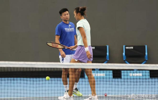 任何轻敌或 任何轻敌或